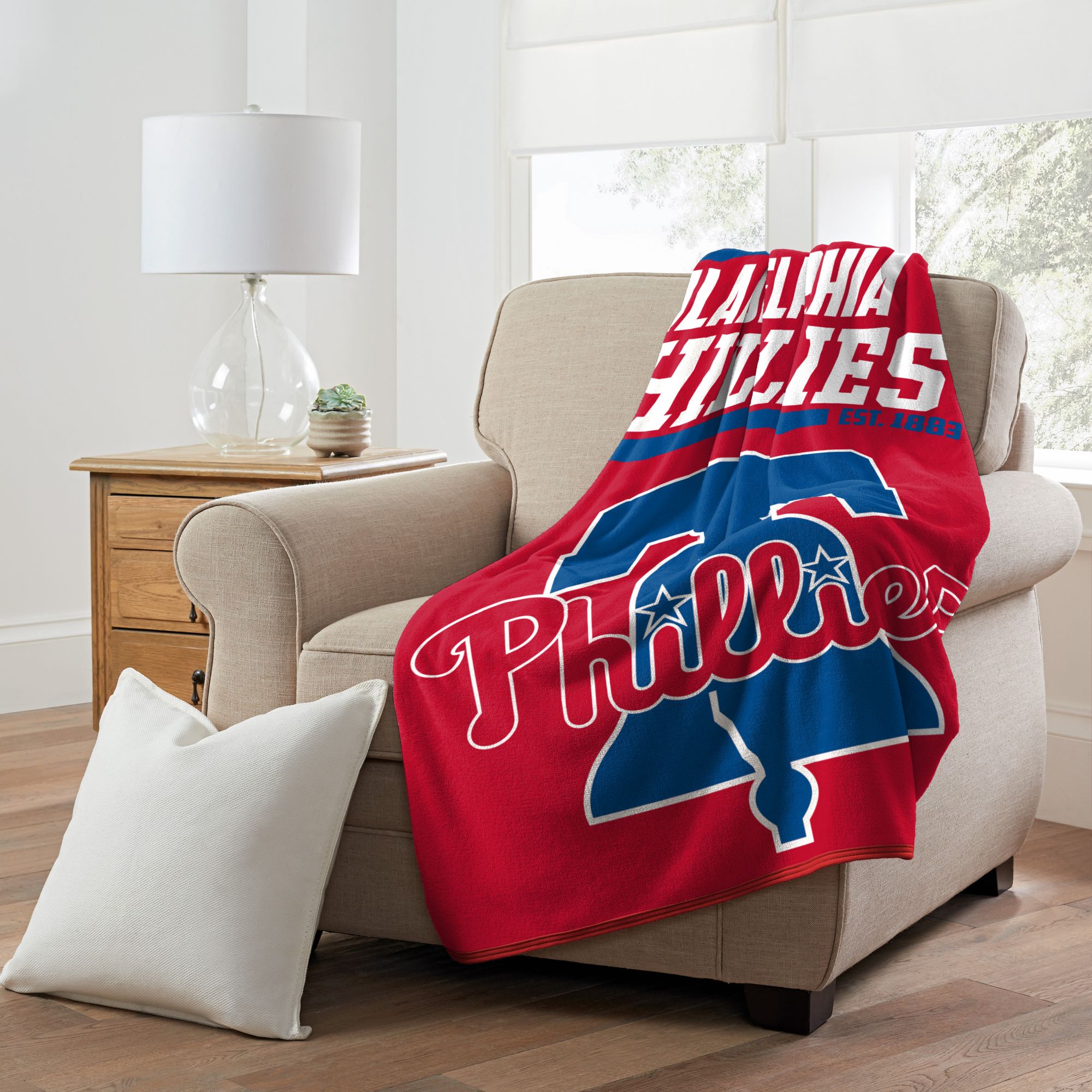 TheNorthwest Philadelphia Phillies 50'' x 60'' Blanket product image