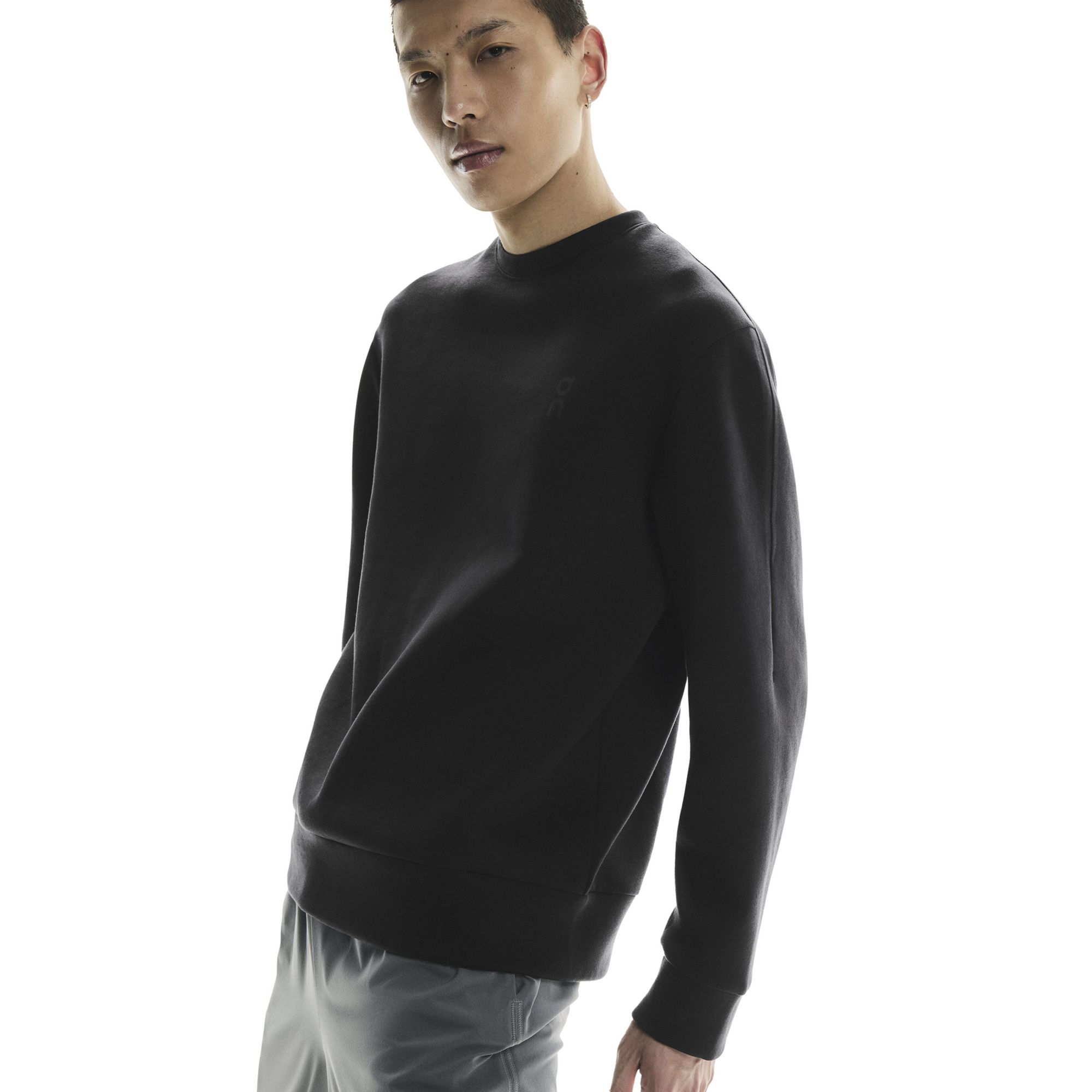 On Men's Focus Tech Tennis Crewneck product image