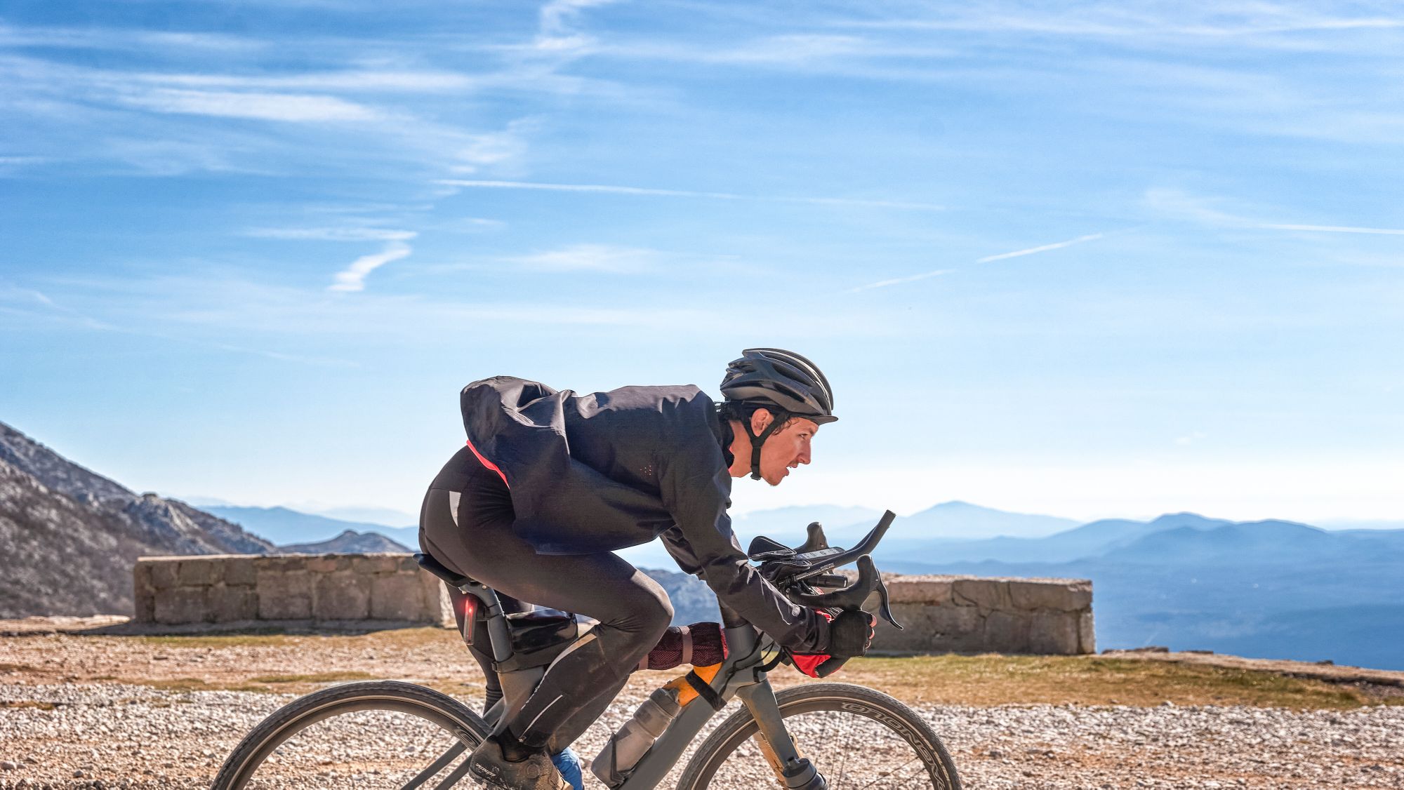Garmin inReach Mini Handheld GPS product image
