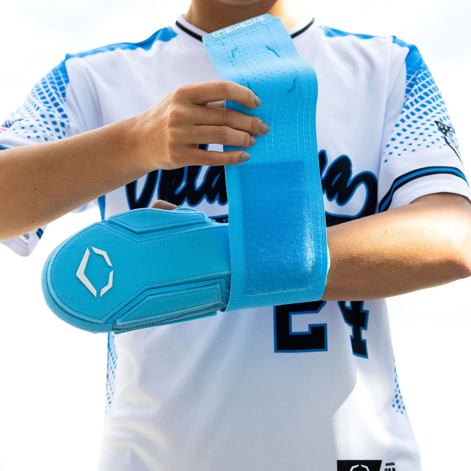 EvoShield Adult Universal Sliding Mitt 2.0 product image