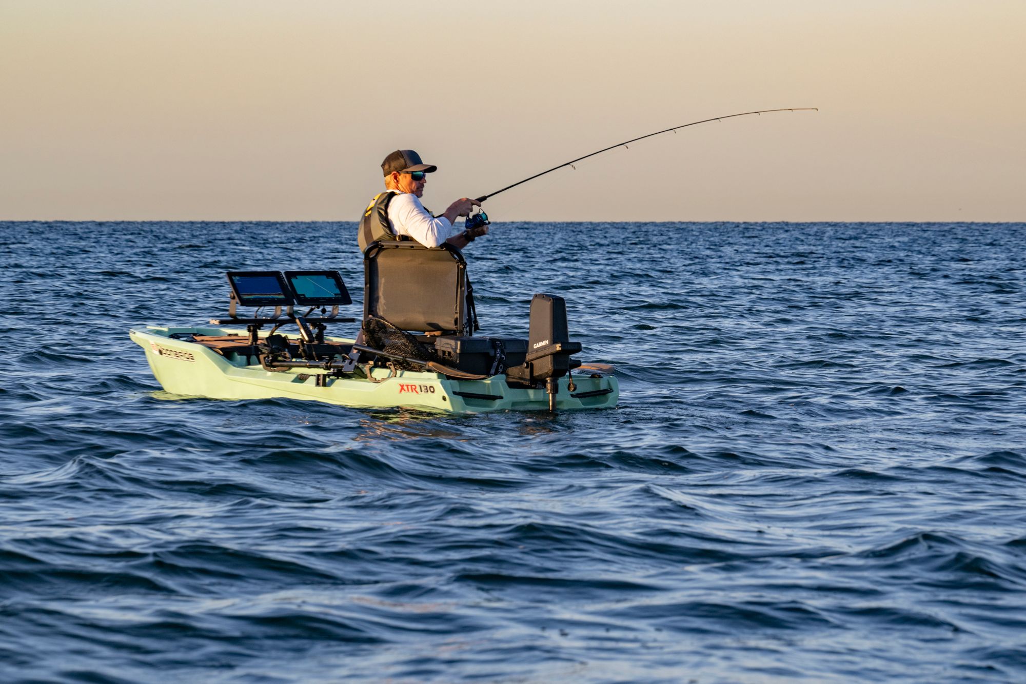 Garmin Force Current Power Steer Kayak Trolling Motor - With Pedals product image