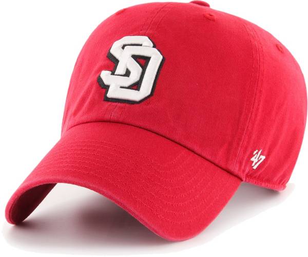 ‘47 Men's South Dakota Coyotes Red Clean Up Adjustable Hat Dick's