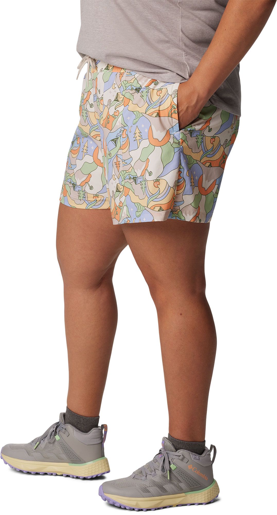 Columbia Women's Boundless Trek Active Shorts product image