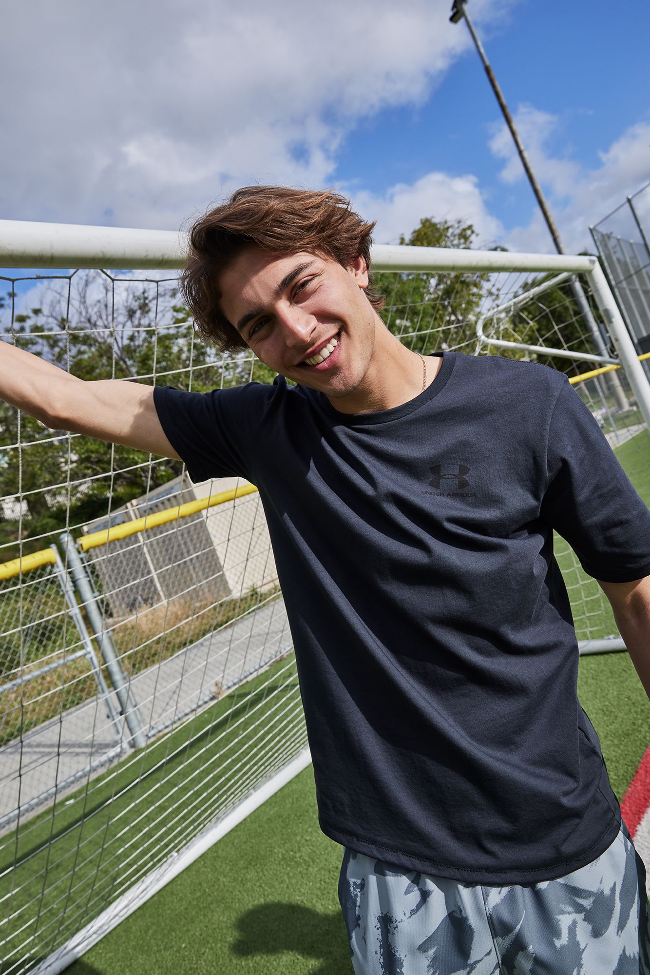 Under Armour Men's Sportstyle Left Chest Graphic T-Shirt product image