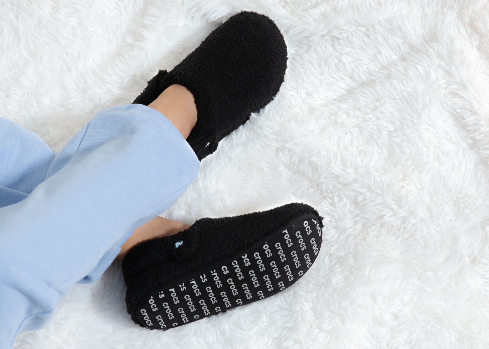 Crocs Classic Cozzzy Slipper product image