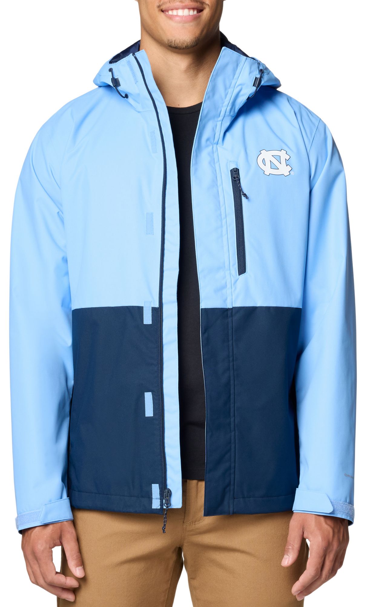 Columbia Men's North Carolina Tar Heels Light Blue/Navy Color Block Field Bound Jacket product image