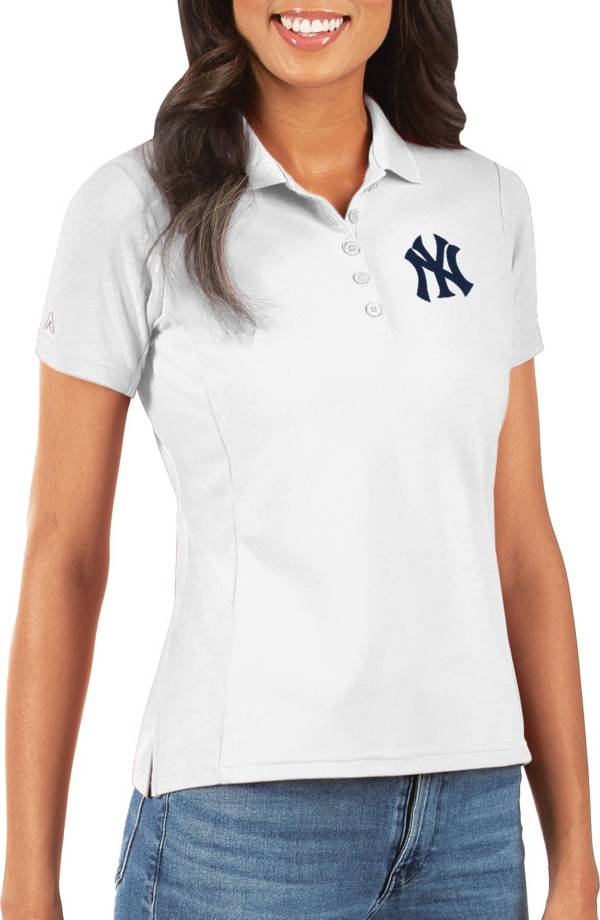 Antigua Women's New York Yankees White Legacy Pique Polo product image