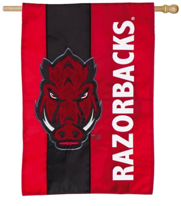 Evergreen Arkansas Razorbacks Embellish House Flag