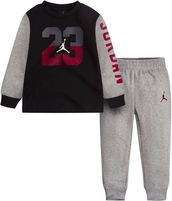 sweatpants and jordans