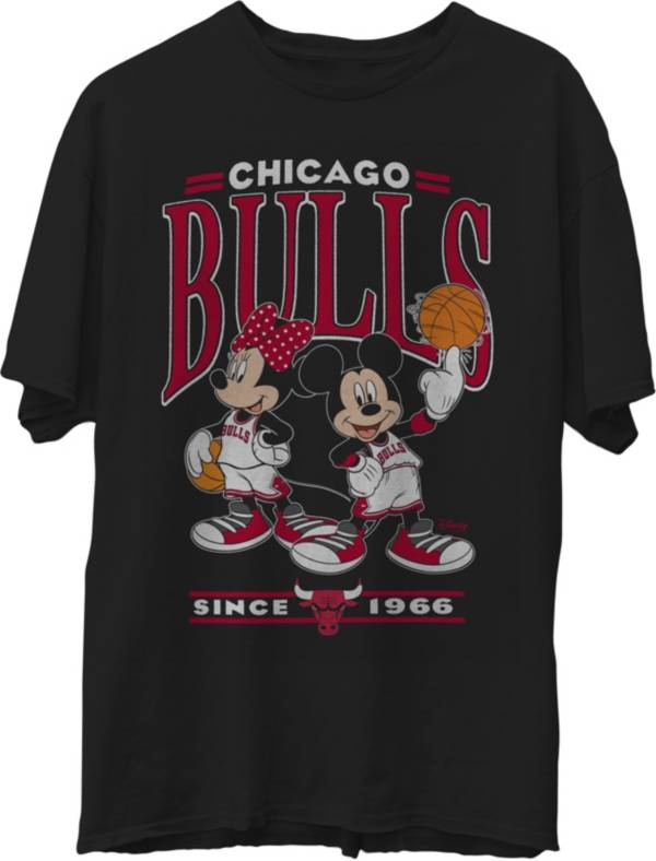 Junk Food Men's Chicago Bulls Disney Vintage Minnie & Mickey Black T-Shirt