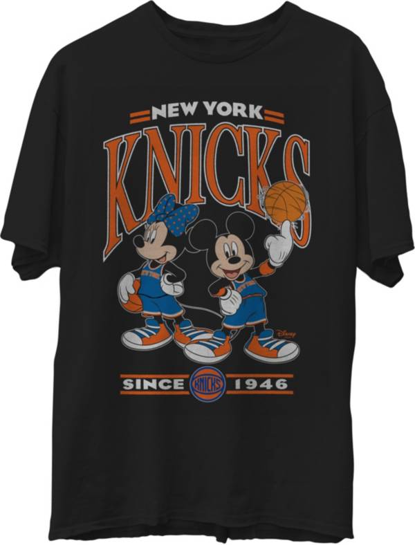 Junk Food Men's New York Knicks Disney Vintage Minnie & Mickey Black T-Shirt