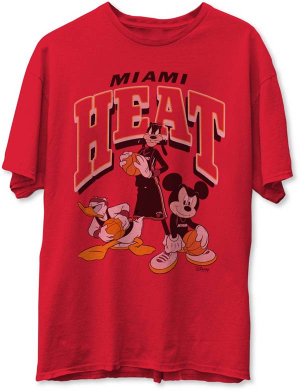 Junk Food Men's Miami Heat Red Disney Vintage Mickey Squad T-Shirt