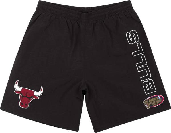 Mitchell & Ness Men's Chicago Bulls Black Big Face Shorts