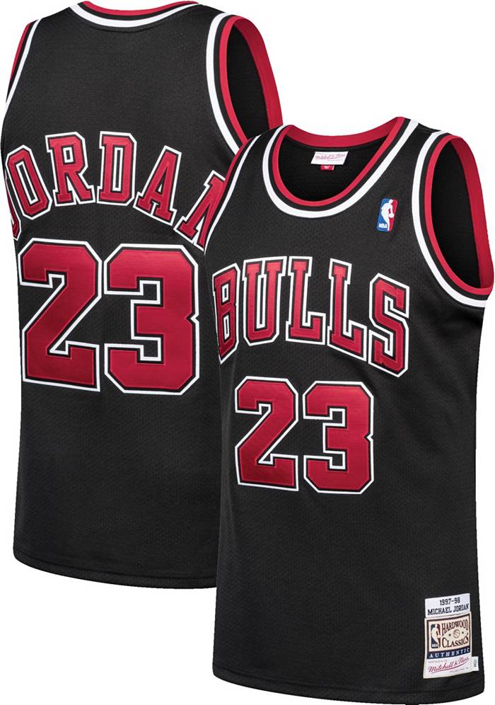 Mitchell & Ness Youth 1997 Chicago Bulls Michael Jordan #23 White Hardwood Classics Authentic Jersey, Boys', XL