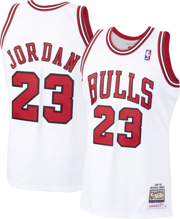 Mitchell Ness Men's Chicago Bulls Michael Jordan #23 Authentic 1997-98 White Jersey | DICK'S Sporting Goods