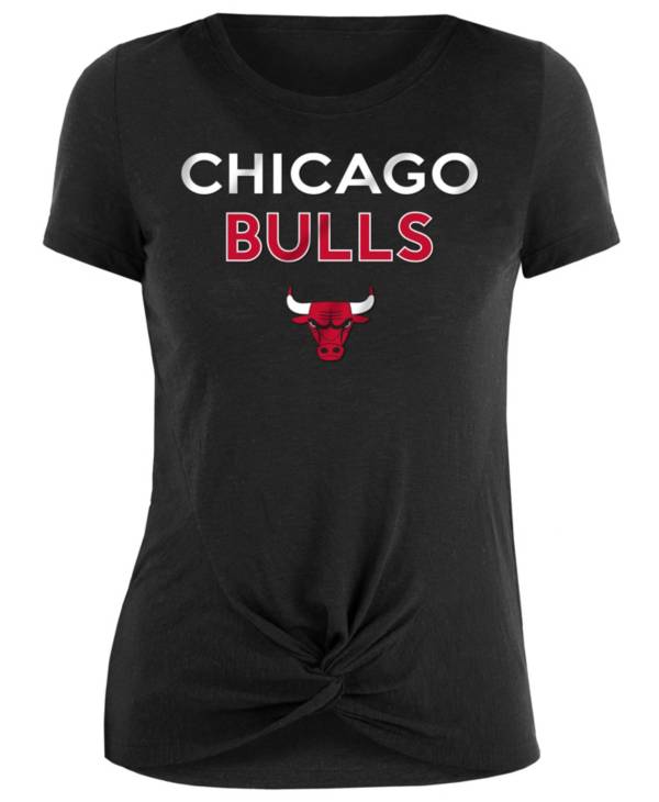 New Era Women's Chicago Bulls Knot T-Shirt