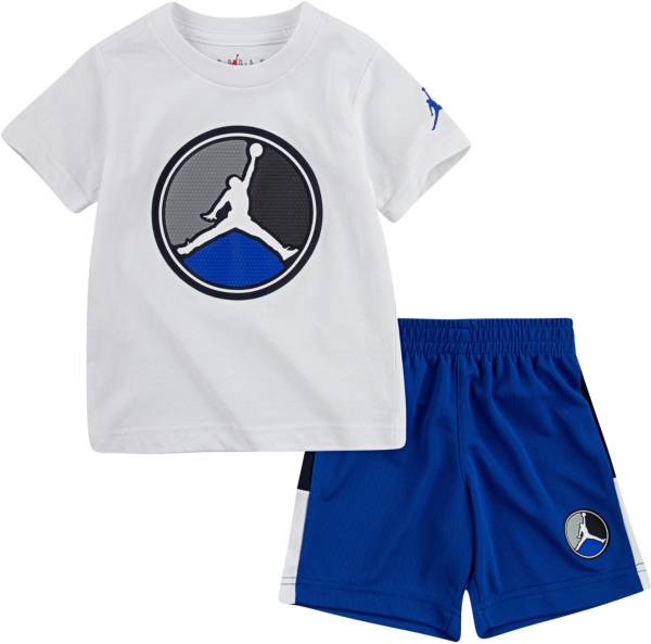 Jordan Boys' AJ8 Front Circle T-Shirt and Shorts 2-Piece Set