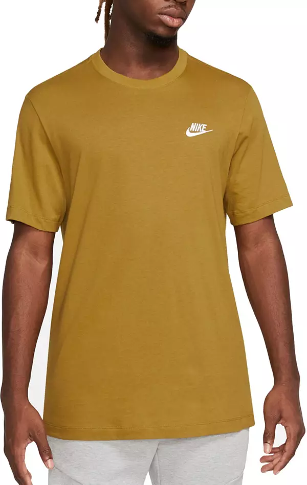 Nike Men's Sportswear Club T-Shirt, Small, Bronzine