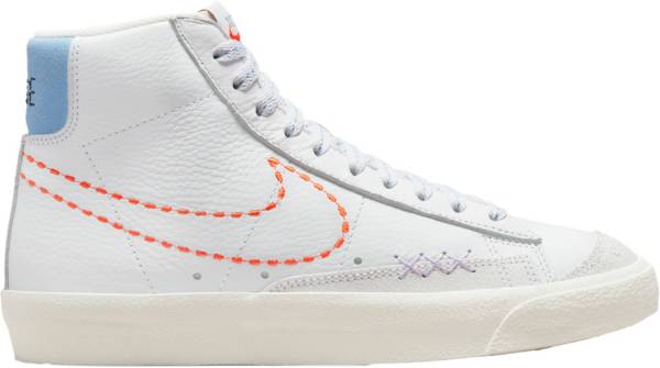 Nike Women's Blazer Mid 77 Shoes | Holiday Deals at DICK'S