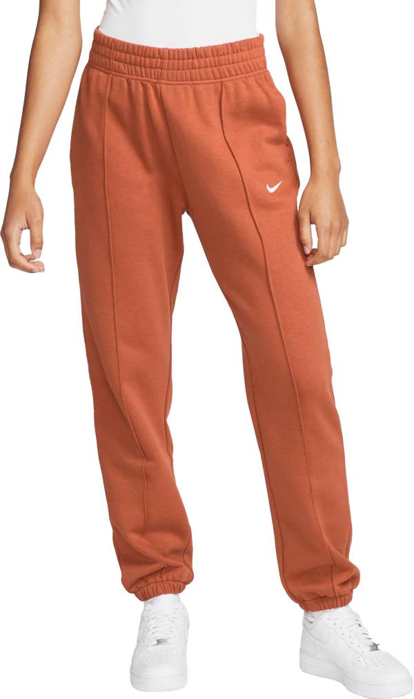 nike essentials fleece pants