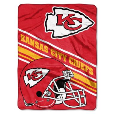sorry, Kansas City Chiefs 60'' x 80'' Slant Raschel Throw Blanket is currently out of stock
