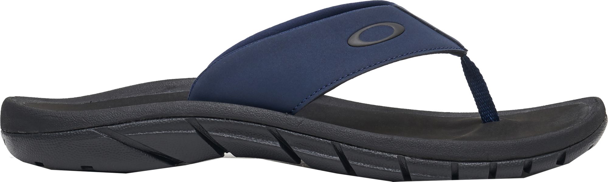 oakley flip flops near me