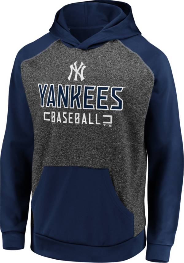 Fanatics Men's New York Yankees Navy Chiller Pullover Hoodie