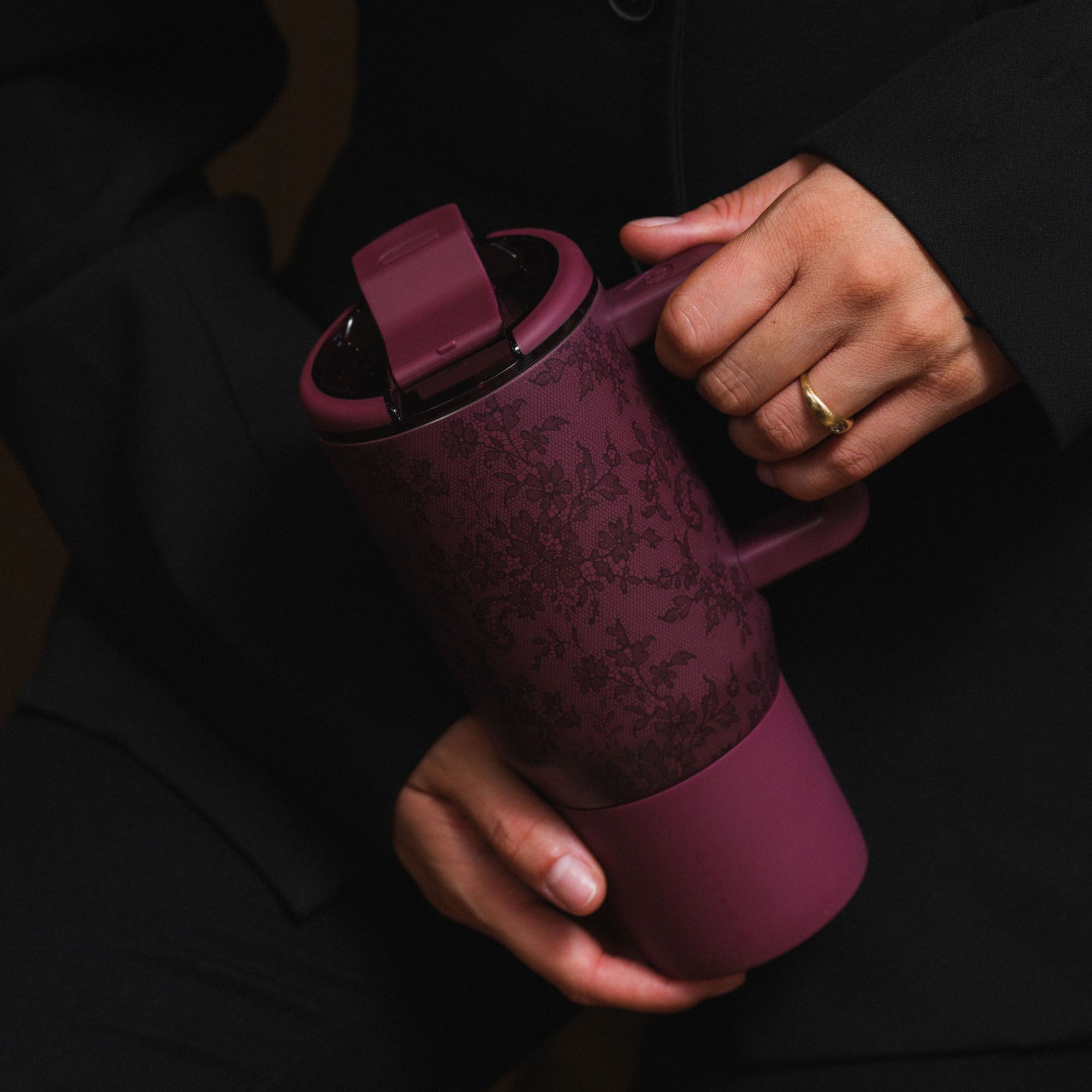 HYDROJUG 20 oz. Coffee Traveler Mug - Midnight Collection product image