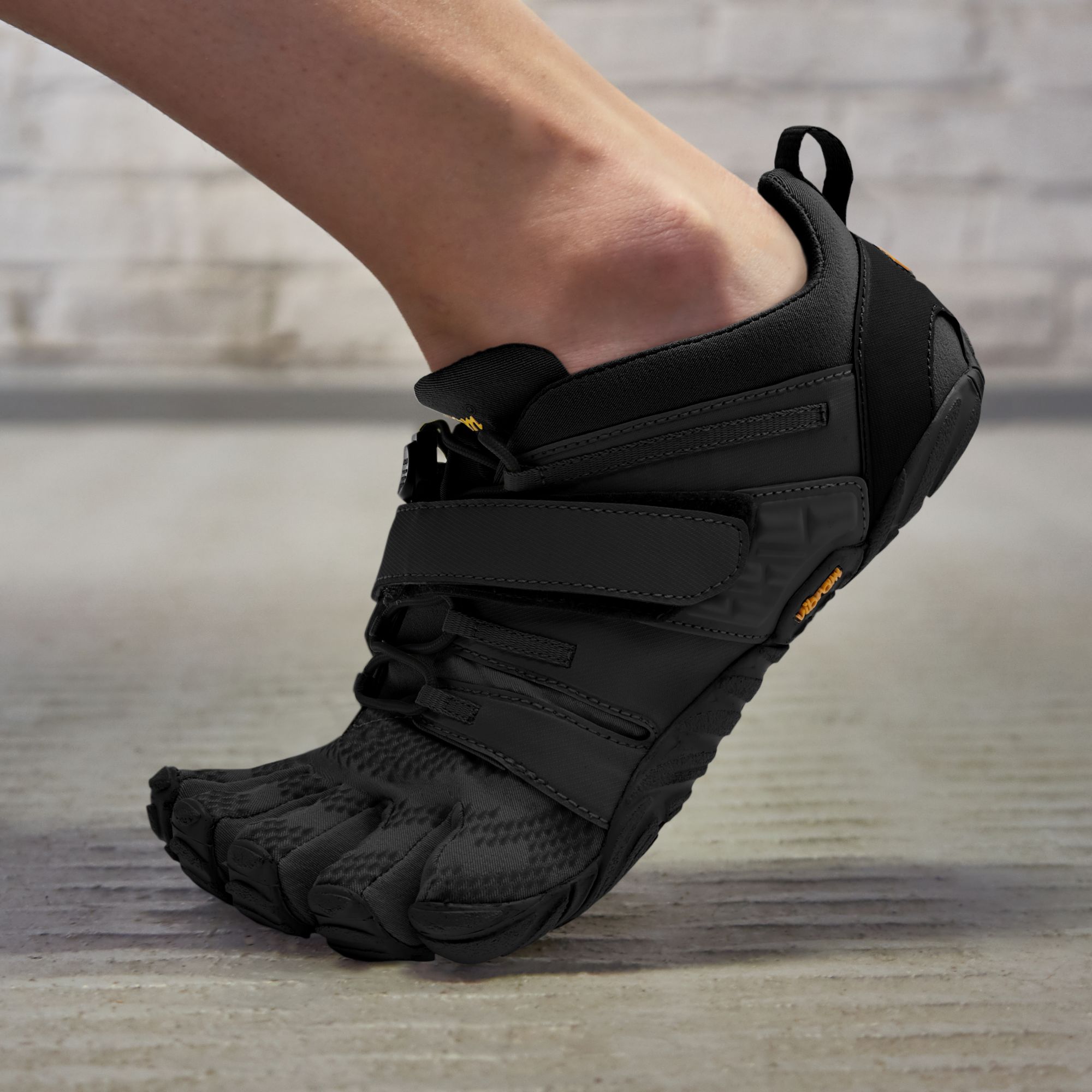 Vibram Women's V-Train 2.0 Running Shoes product image