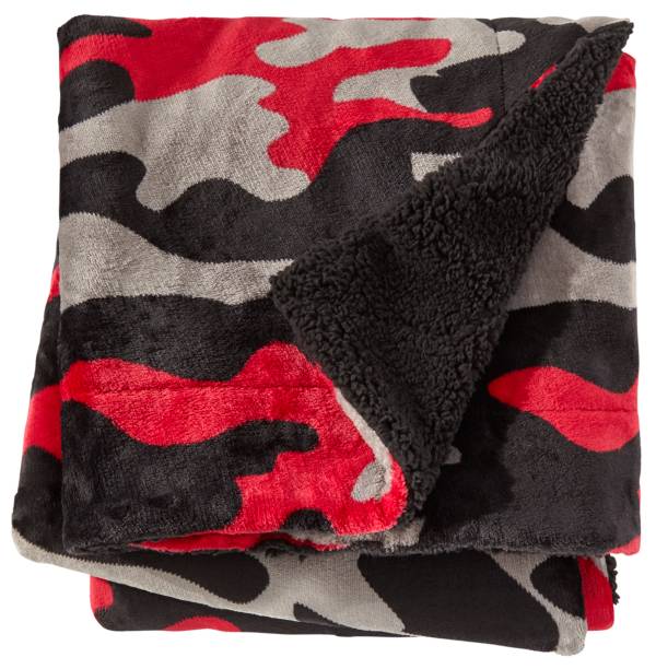 Northeast Outfitters Cozy Camo Sherpa Blanket product image