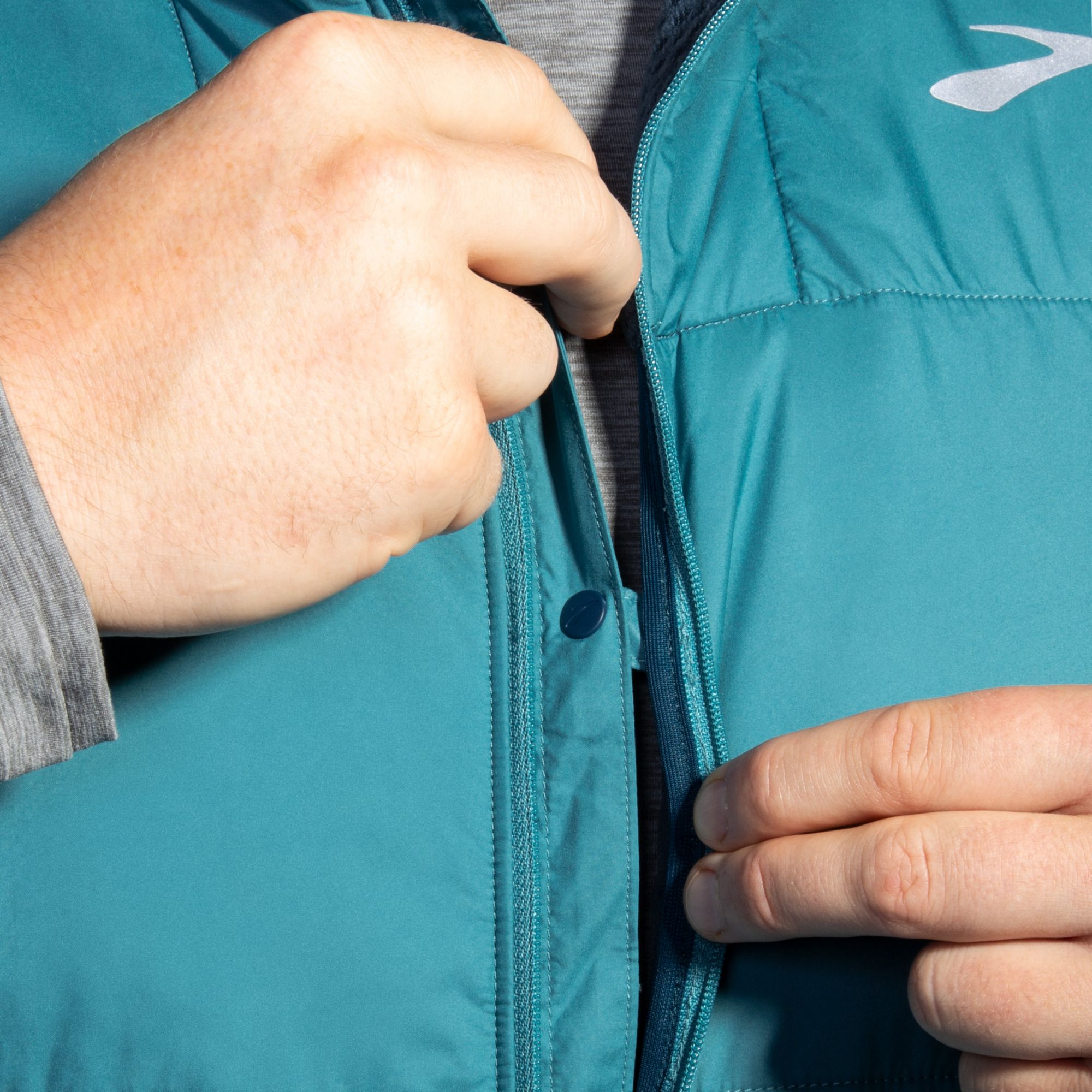 Brooks Men's Shield Hybrid 3.0 Vest product image