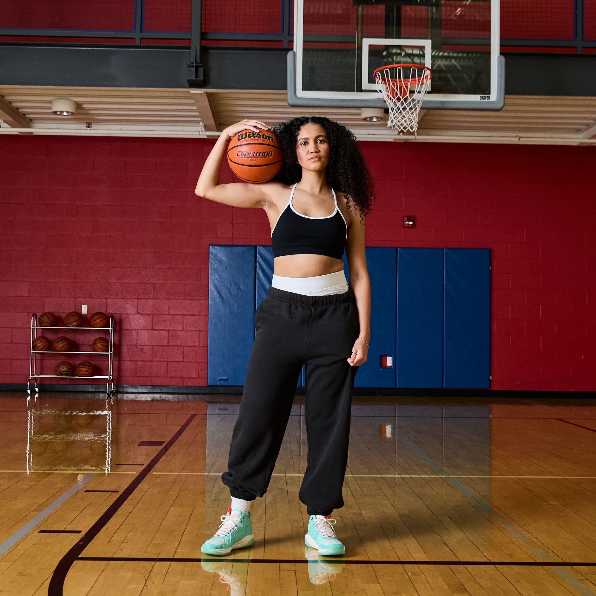 Moolah Women's Neovolt Pro v3 Basketball Shoes product image