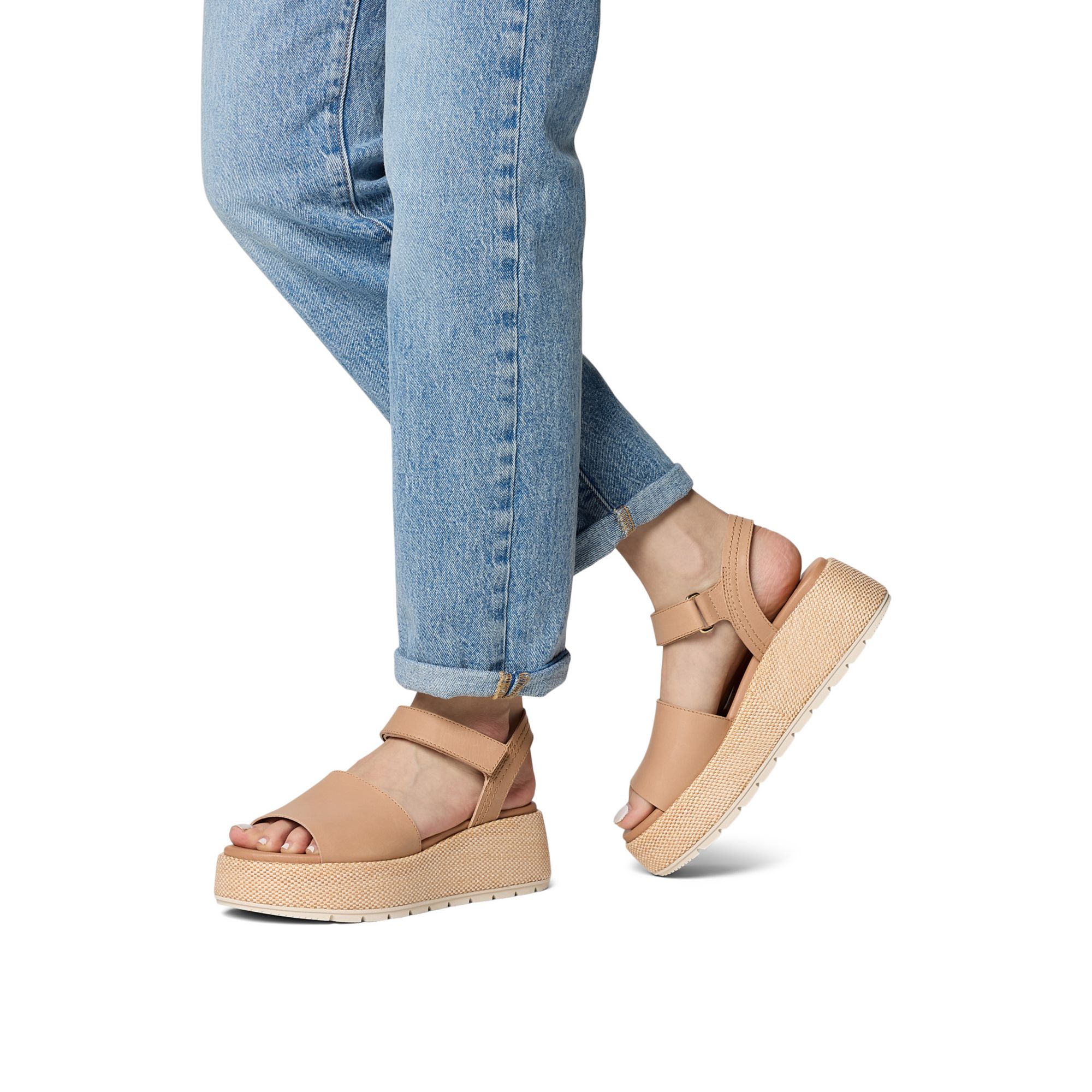 SOREL Women's Sunpeak Platform Sandals product image