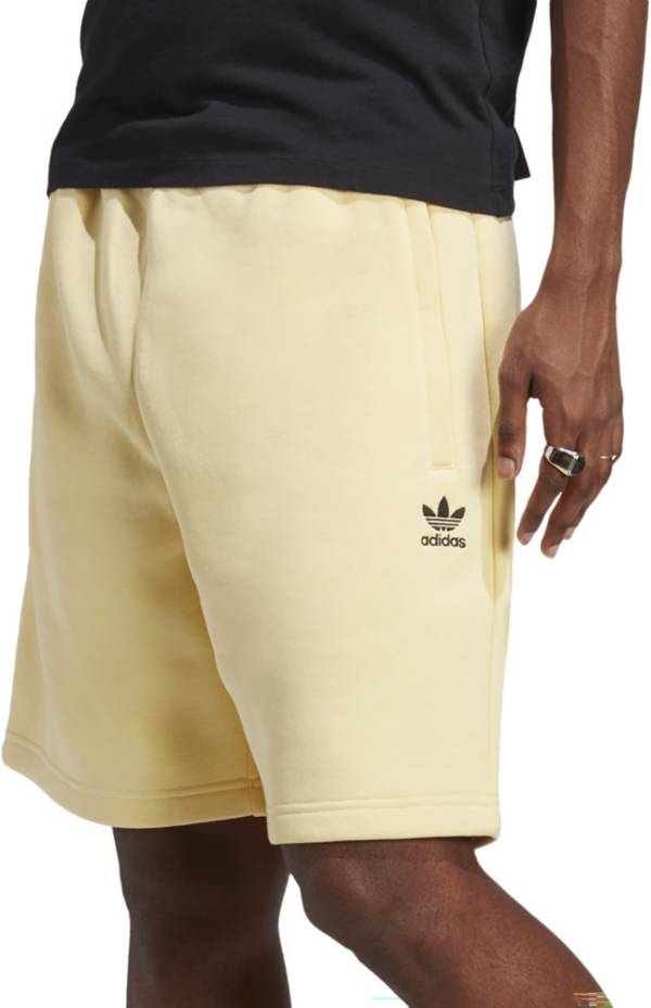 adidas Originals Men s Adicolor Essentials Trefoil Shorts