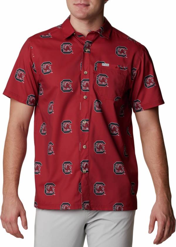 Columbia Men's South Carolina Gamecocks Garnet CLG Super Slack Tide&trade; Short Sleeve Shirt product image