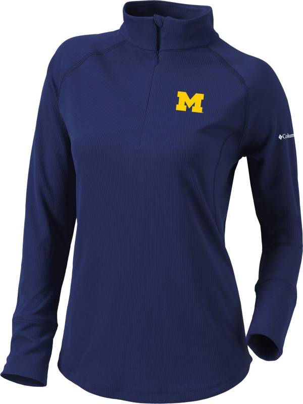 Columbia Women's Michigan Wolverines Blue Flop Shot Half-Zip Pullover Shirt product image