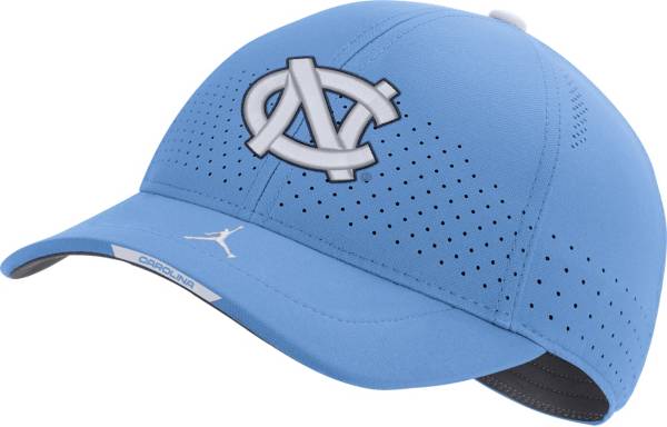 Jordan Men's North Carolina Tar Heels Carolina Blue AeroBill Swoosh Flex Classic99 Football Sideline Hat