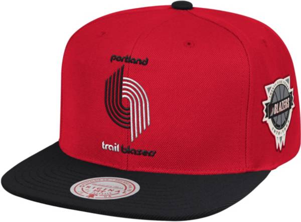 Mitchell & Ness Men's Red Portland Trail Blazers Patch Snapback Hat