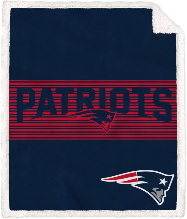 Pegasus Sports New England Patriots 50'' x 60'' Center Stripe Sherpa Blanket product image
