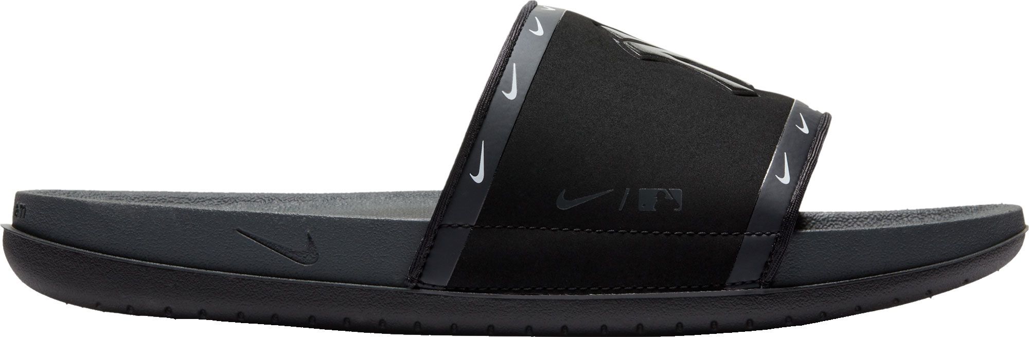 nike yankee slides