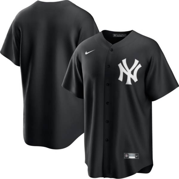 Nike Men's New York Yankees Black Cool Base Jersey