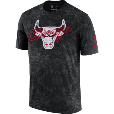sorry, Nike Men's 2021-22 City Edition Chicago Bulls Black Washed T-Shirt is currently out of stock