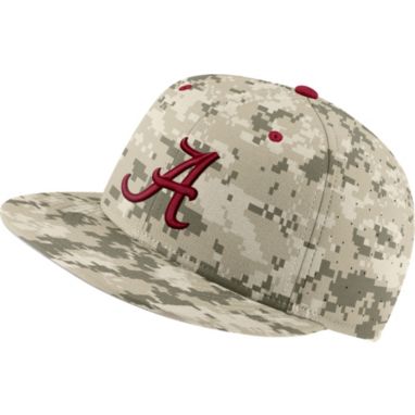 sorry, Nike Men's Alabama Crimson Tide Camo Fitted Baseball Hat is currently out of stock