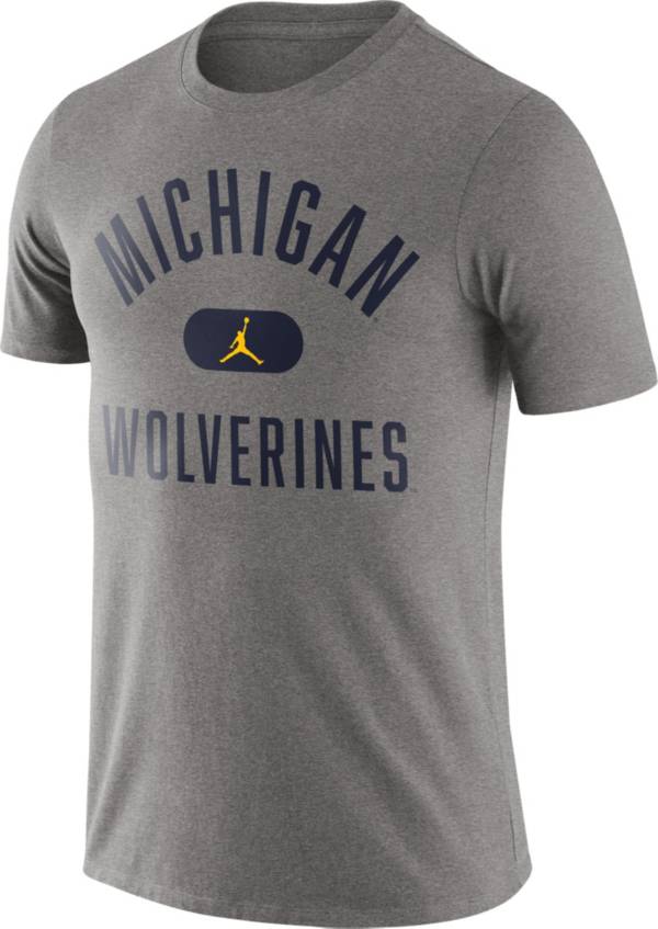 Jordan Men's Michigan Wolverines Grey Basketball Team Arch T-Shirt