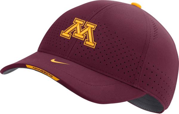 Nike Men's Minnesota Golden Gophers Maroon AeroBill Swoosh Flex Classic99 Football Sideline Hat