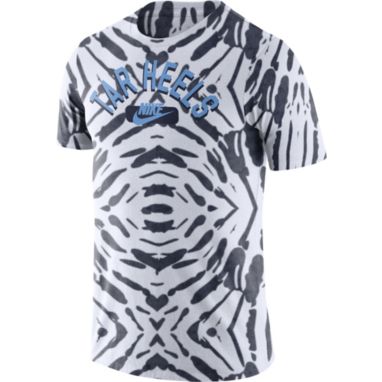 sorry, Nike Men's North Carolina Tar Heels White Tie-Dye Festival T-Shirt is currently out of stock
