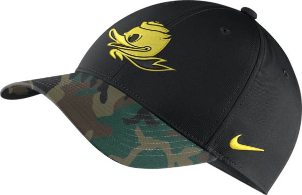 Nike Men's Oregon Ducks Black/Camo Military Appreciation Adjustable Hat