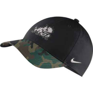 sorry, Nike Men's TCU Horned Frogs Black/Camo Military Appreciation Adjustable Hat is currently out of stock