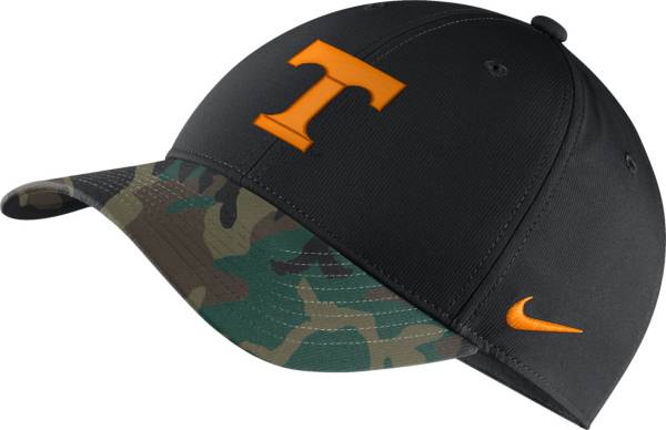 Nike Men's Tennessee Volunteers Black/Camo Military Appreciation Adjustable Hat