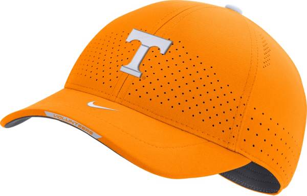 Orange hotsell nike hat